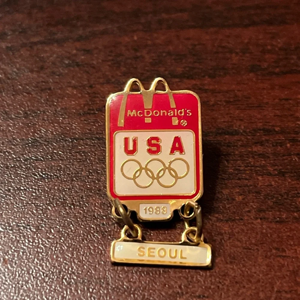 Vintage McDonald's 1988 Olympics Seoul Team USA Employee Lapel Hat‎ Pin